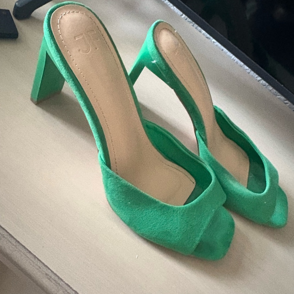 Chic Green Women's Slingback Heels